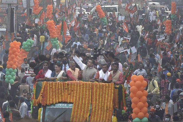 Tension in south Kolkata after stones hurled at BJP activists during roadshow