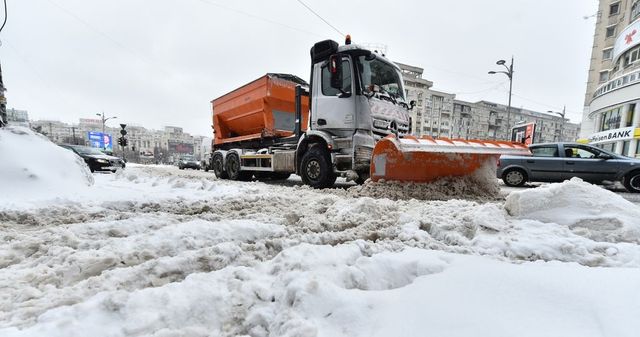 Primăria Capitalei pregătită să intervină cu 310 utilaje și 358 de operatori în caz de ninsoare