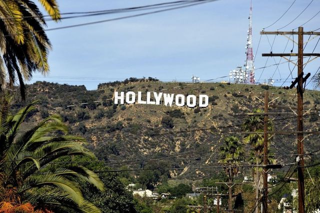Studiourile de la Hollywood și actorii s-au înțeles să pună capăt grevei