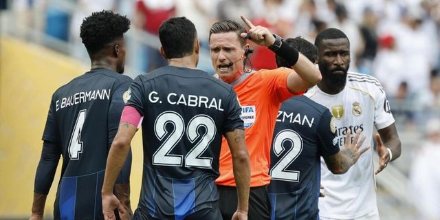 Mondiale per club: novità in Real-Pachuca, 'X' da arbitro contro razzismo