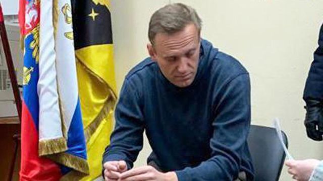 Суд рассмотрит меру пресечения для Навального на выездном заседании