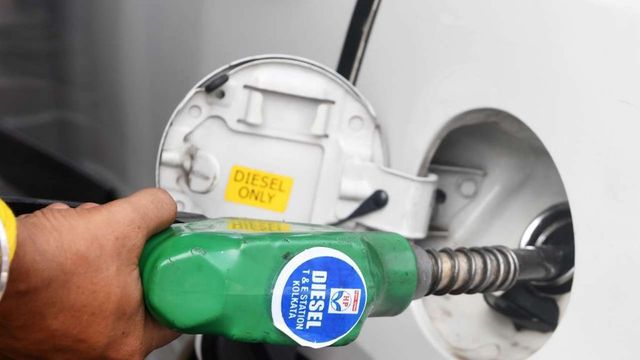Petrol Prices Cross Rs 85 Mark In Delhi, Diesel Above Rs 75