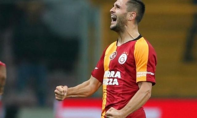 Galatasaray vrea să îl transfere definitiv pe Florin Andone, de la Brighton