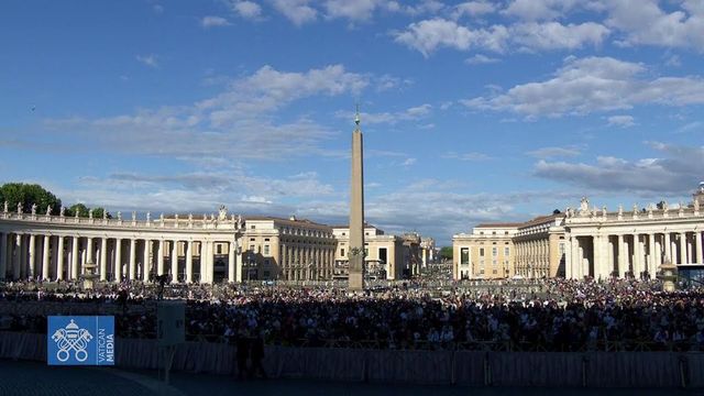 Cardinalii au intrat în Capela Sixtină pentru conclavul secret de alegere a noului papă
