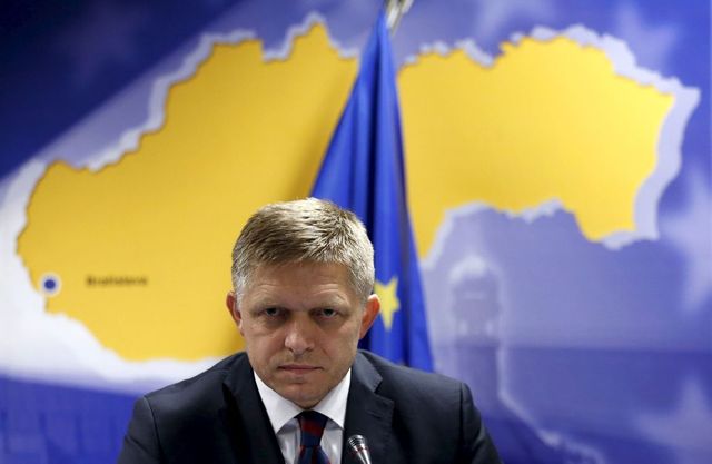 Slovenská policie stíhá expremiéra Fica