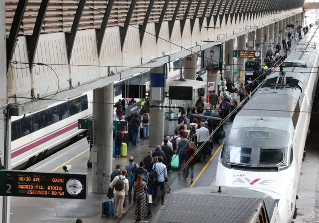 Retrasos en ocho trenes de Renfe entre Madrid y Andalucía por una incidencia técnica en un Ave