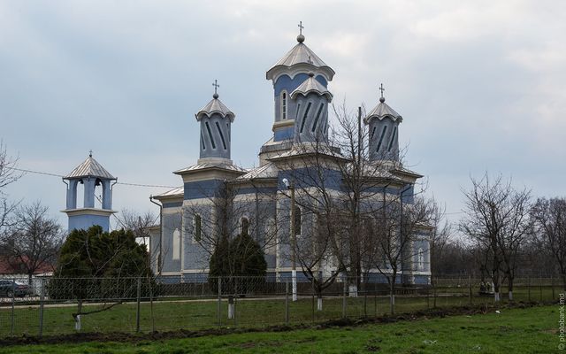 Prima biserică din Eparhia lui Marchel, care a trecut la Mitropolia Basarabiei