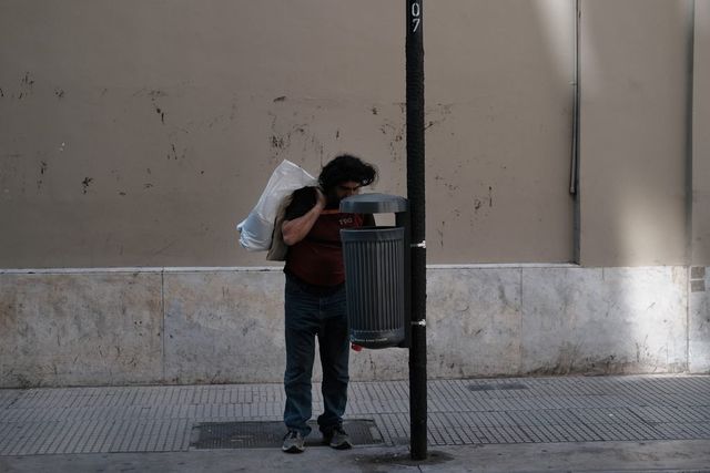In Italia quasi una persona su dieci viveva in povertà assoluta nel 2023