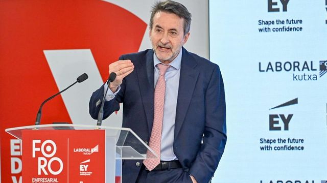 Imaz asegura que fue «el diésel lo que salvó este país en el apagón» y apela a no poner en duda las energías renovables