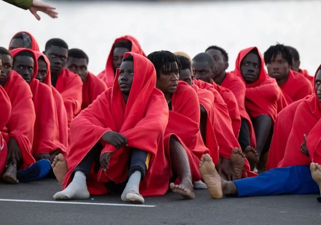 El Gobierno admite que no ha evaluado a mil menores migrantes en Canarias pese a exigirlo el Supremo