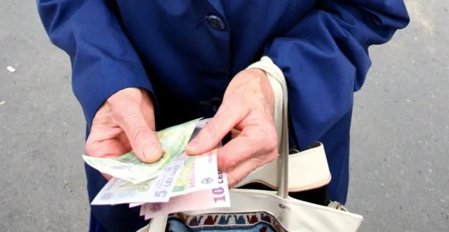 Pensii plătite cu întârziere în ianuarie. Explicația ministrului Muncii