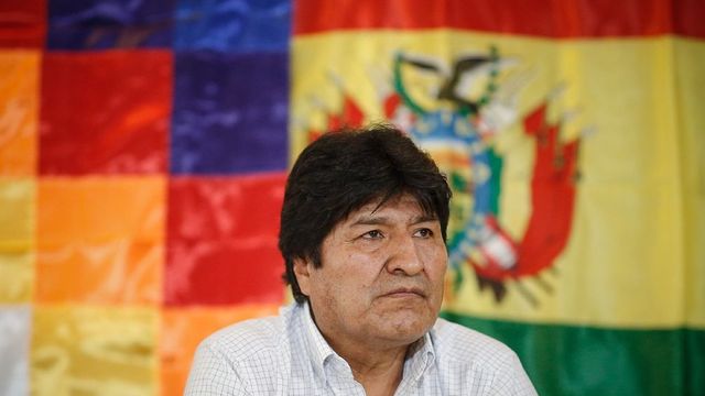 Visszavonták a bolíviai elnök elleni elfogatóparancsot