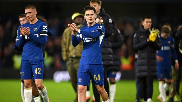 Chelsea Hit Middlesbrough For Six To Reach League Cup Final
