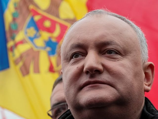 Конституционният съд на Молдова отстрани президента Игор Додон