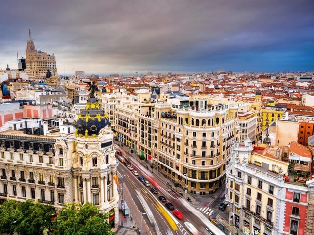 Amenințare cu bombă, într-o clădire din Madrid