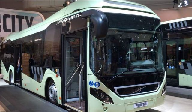 Primăria Capitalei va achiziționa 100 de troleibuze, 230 de autobuze hibride și electrice și 100 de tramvaie