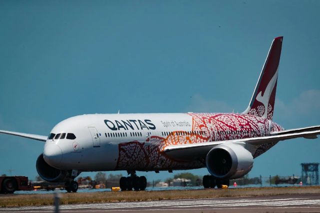 Compania aeriană Qantas stimulează turismul intern prin zboruri necunoscute
