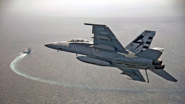 Egy órán belül egy amerikai vadászgép és egy helikopter zuhant a Dél-kínai-tengerbe