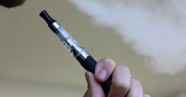 Egy állam már betiltotta az aromákkal ízesített e-cigarettákat