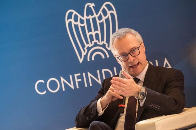 Confindustria vede nero, prezzi e tassi bloccano economia