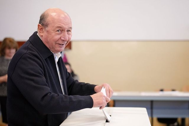 Traian Băsescu: E o zi decisivă. Se decide între opțiunea pro-Moscova și cea pro-euroatlantică