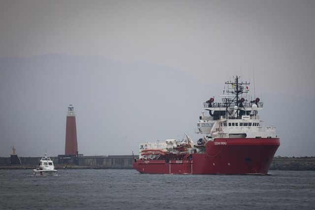 Migranti, nave Ocean Viking sequestrata a Bari