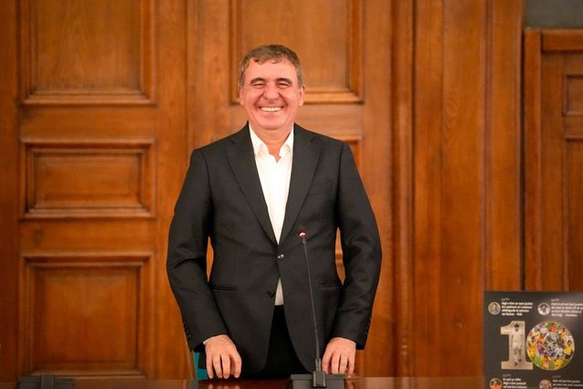 Gheorghe Hagi se retrage din funcția de manager tehnic al Farului Constanța