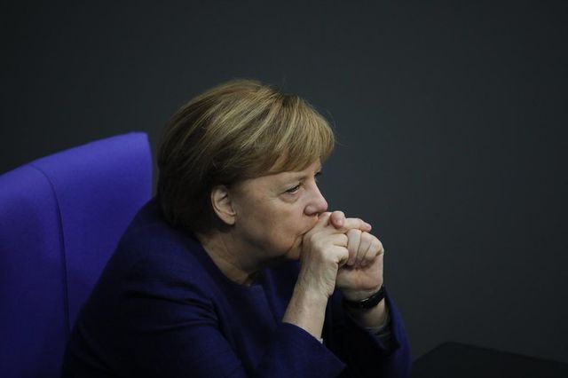 Merkel propone lockdown in Germania fino a metà febbraio