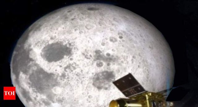 Chandrayaan-2: Crucial day for Vikram lander as Nasa lunar orbiter set to fly by, take photos