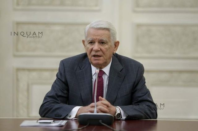 CCR a amânat decizia privind sesizarea referitoare la alegerea lui Meleșcanu