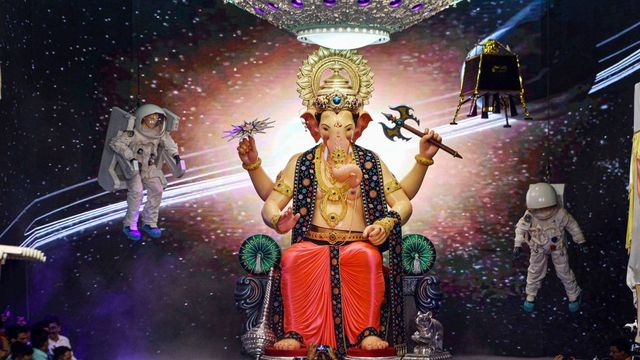 Watch First Look Of Mumbai's Lalbaugcha Raja On Chandrayaan-2 Theme