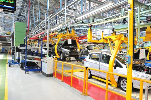 Fabrica Ford Craiova renunță la o parte din angajați