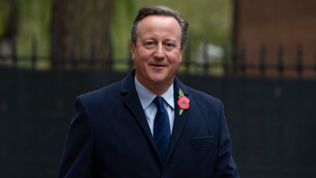 Fostul premier David Cameron revine in guvernul britanic, la Externe