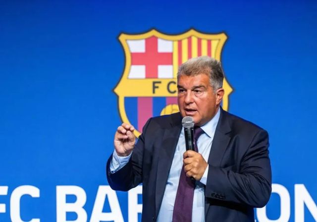 El Barça aprueba un aval que le acerca a la norma 1-1