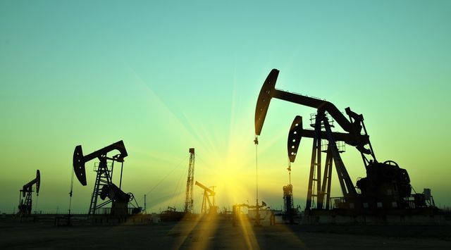 Redevențele plătite de companiile petroliere care activează în România, legate de cotația barilului de la bursa londoneză