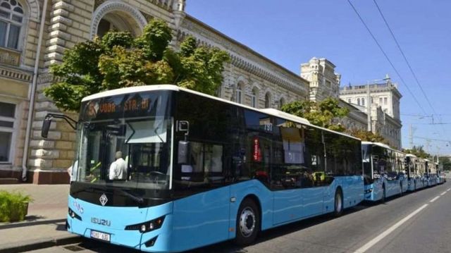 Cinci autobuze noi, lansate pe rute din capitală