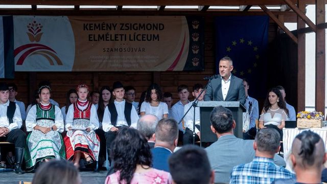 Potápi Árpád János: támogatjuk a szórványközösségeket, hogy helyben tudjuk tartani gyerekeinket