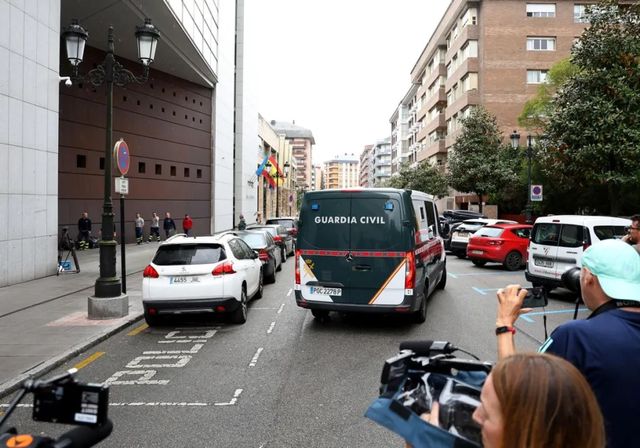 La Audiencia confirma la prisión provisional para los padres de los niños de 'la casa de los horrores' de Oviedo