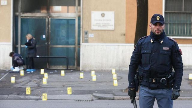 Bomba contro Scuola di Polizia, un arresto 7 anni dopo