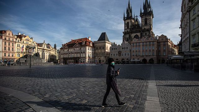 Meghosszabbította a vesztegzárat a cseh kormány