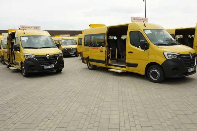 Toate autobuzele școlare din Moldova au fost echipate cu dispozitive GPS