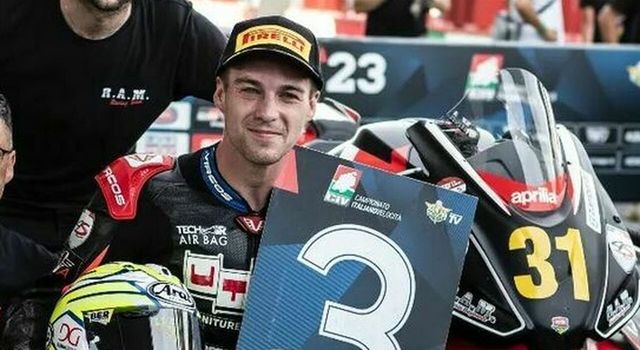 Trento, trovato morto in casa 24enne campione di motociclismo