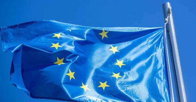 Většina Evropanů volá po jednotě, Češi vidí EU nejméně pozitivně, ukázal průzkum
