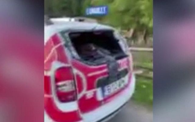 Activist și fiica sa adolescentă atacați de pădurarul pe care îl acuză că fură lemn VIDEO