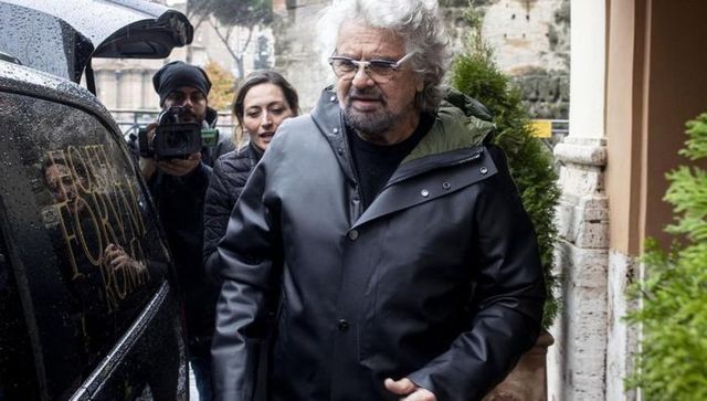 Genova, pacco inatteso a casa di Beppe Grillo che chiama gli artificieri