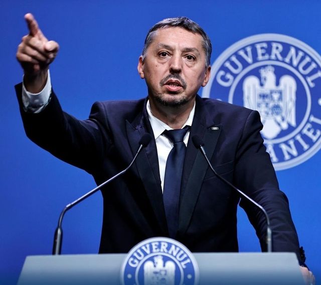 Daniel David ia în calcul demisia