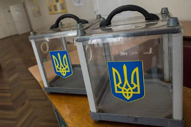 Ucraina își alege astăzi din nou deputații în Rada Supremă