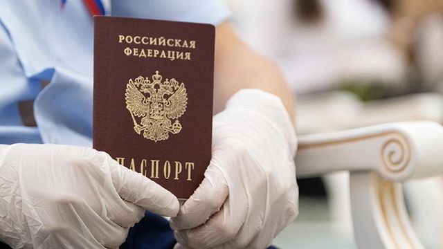 Комитет рекомендовал Госдуме запретить двойное гражданство госслужащим