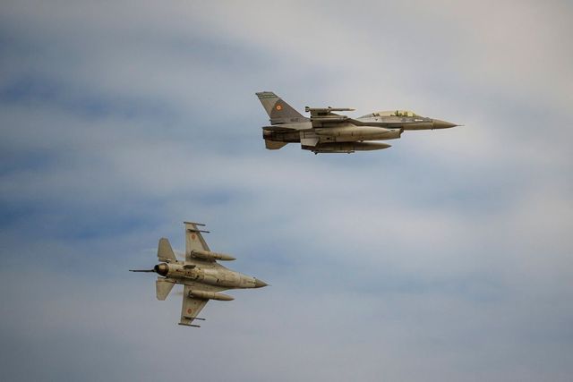 Primele trei aeronave F-16 din Norvegia au ajuns în România