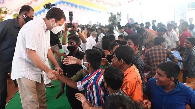 Rahul Gandhi Dances, Does Push-Ups With School Kids in Tamil Nadu